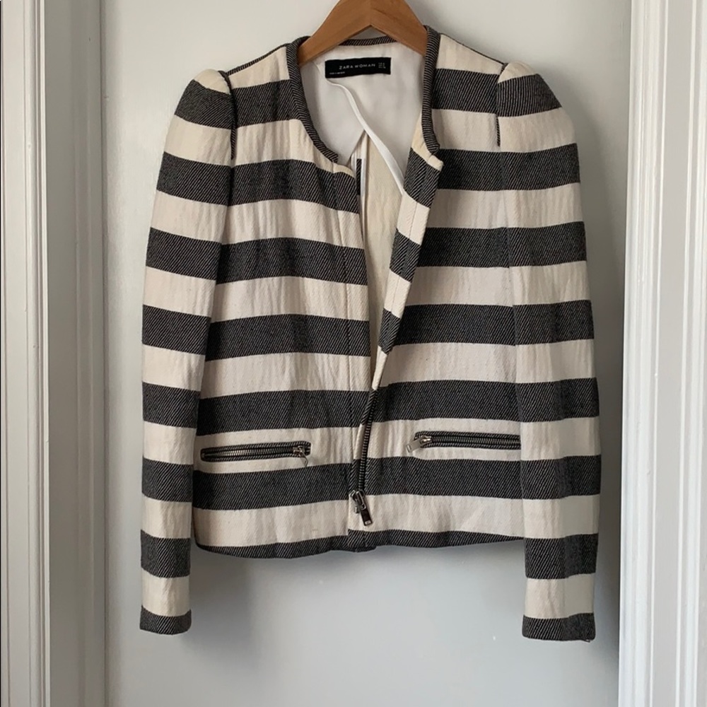 ⚡️ SALE Zara Striped Jacket White Gray Blazer